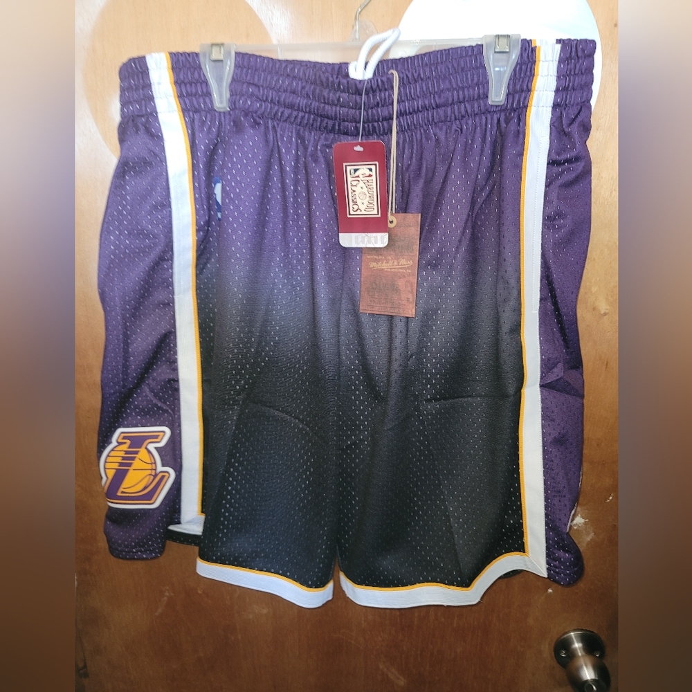 Mitchell & ness los angeles lakers shorts